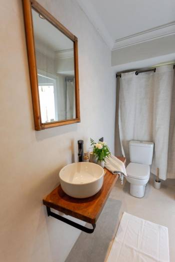 Deluxe Double Room5