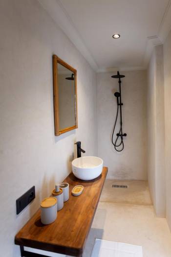 Deluxe Suite3