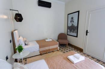 Deluxe Quadruple Room2