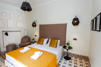 Riad Tawja19